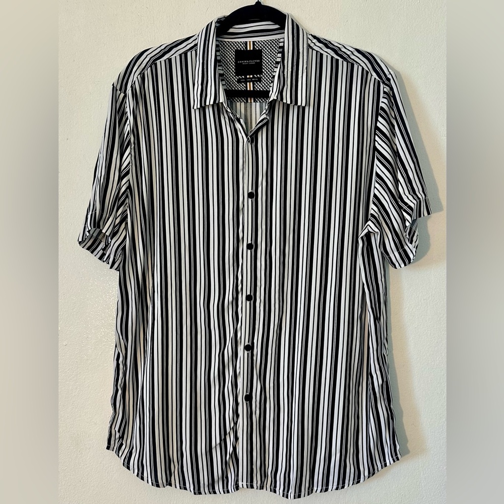 Men’s Shirt, Size L